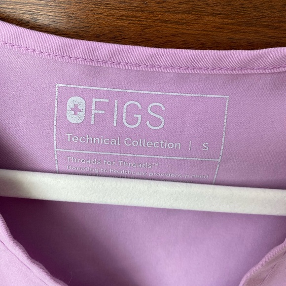Figs Lavender V-Neck Top - Picture 2 of 3